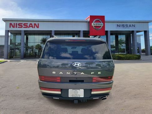 Used 2025 Hyundai Santa Fe Limited w/ Tow & Go Package image 6