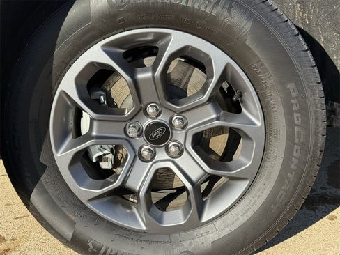 Certified 2025 Ford Maverick XLT image 8