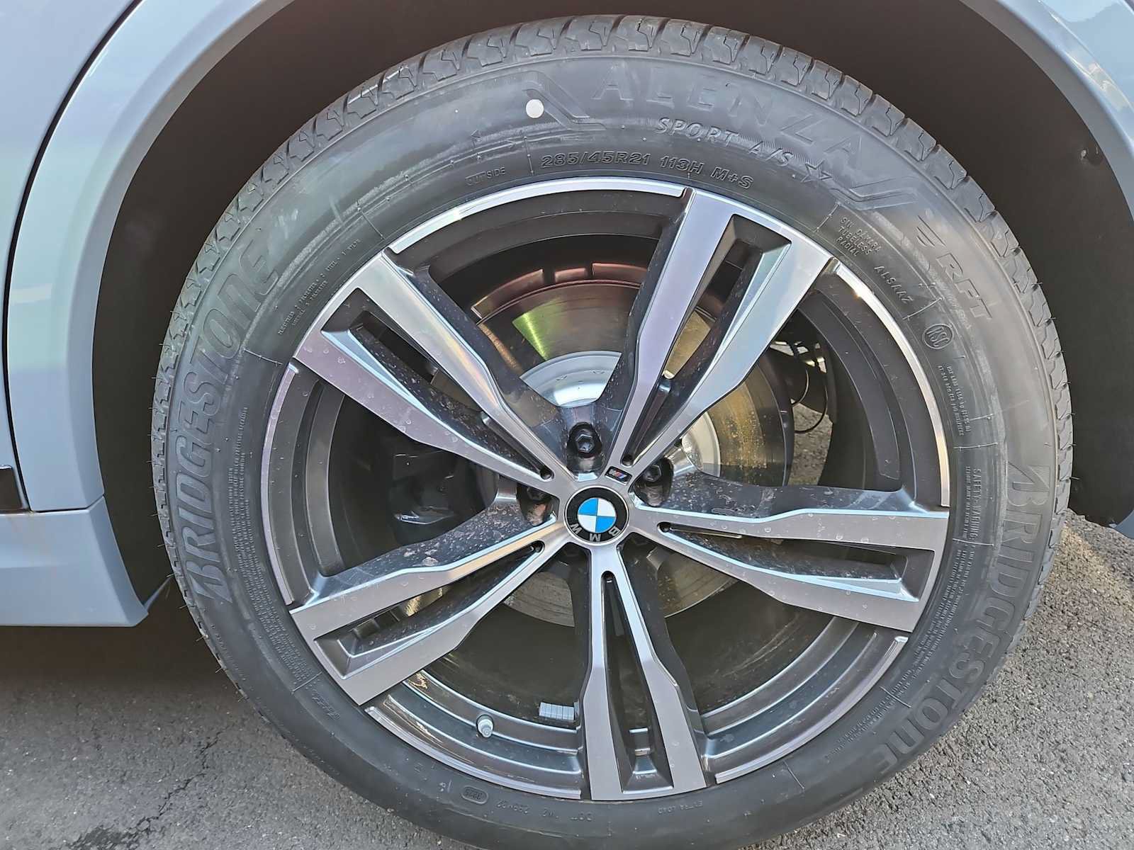 Used 2026 BMW X7 xDrive40i w/ M Sport Package AWD/4WD image 13