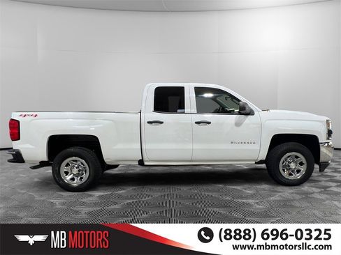 Used 2017 Chevrolet Silverado 1500 W/T image 2