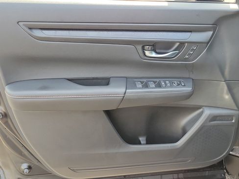 Used 2025 Honda CR-V Sport-L image 12