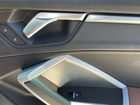 Used 2025 Audi Q3 2.0T Premium Plus w/ Premium Plus Package image 31