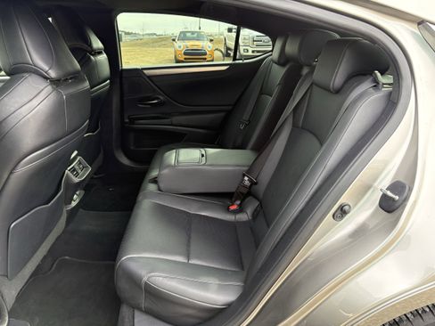 Used 2021 Lexus ES 350 F Sport w/ Accessory Package 2 image 32