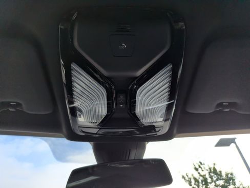Used 2023 BMW X5 xDrive40i AWD/4WD image 30