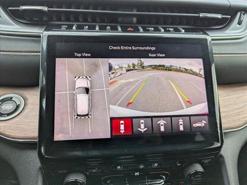 Used 2023 Jeep Grand Cherokee L Summit w/ Advanced Protech Group IV AWD/4WD image 19