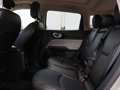 Used 2022 Jeep Compass Limited w/ Elite Group AWD/4WD image 16