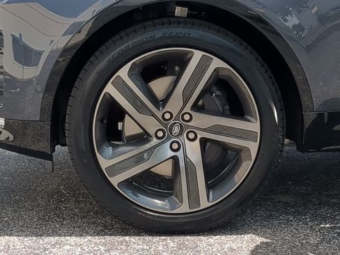 New 2026 Land Rover Discovery Limited Edition AWD/4WD image 14