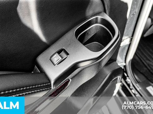 Used 2019 GMC Yukon SLT w/ Open Road Package image 56