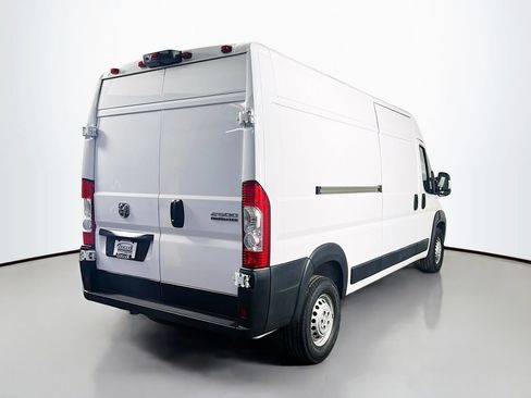 Used 2024 RAM ProMaster 2500 w/ Convenience Group FWD image 7