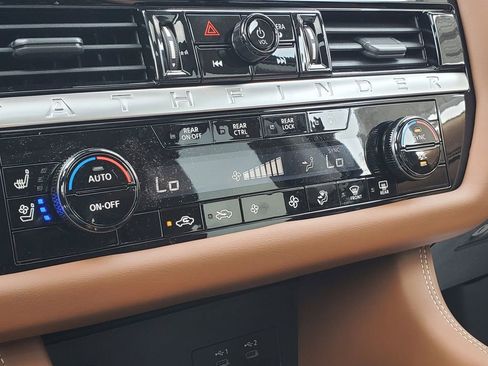 New 2026 Nissan Pathfinder Platinum AWD/4WD image 31