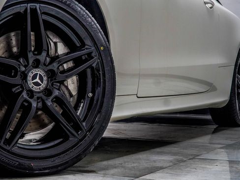 Used 2018 Mercedes-Benz E 400 4MATIC Coupe w/ Premium 2 Package image 3