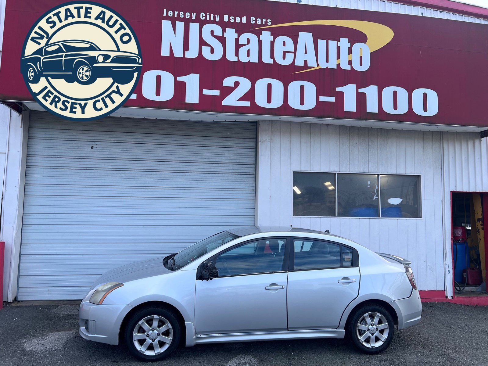 Used 2011 Nissan Sentra 2.0 SR FWD image 2