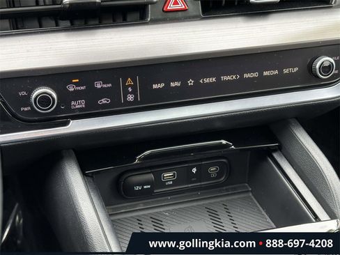 Certified 2025 Kia Sportage EX w/ EX Premium Package image 26