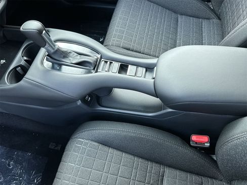 New 2026 Honda HR-V LX image 19
