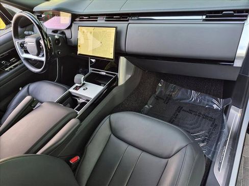 Certified 2024 Land Rover Range Rover Autobiography AWD/4WD image 22