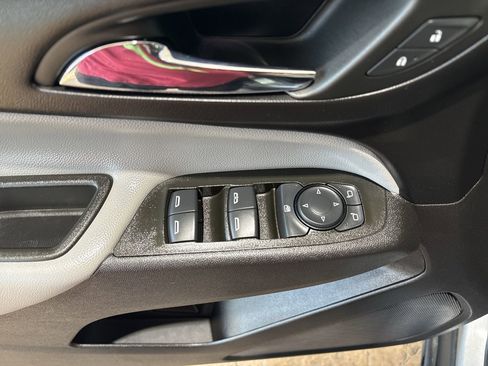 Used 2024 Chevrolet Equinox LS w/ LS Convenience Package FWD image 13