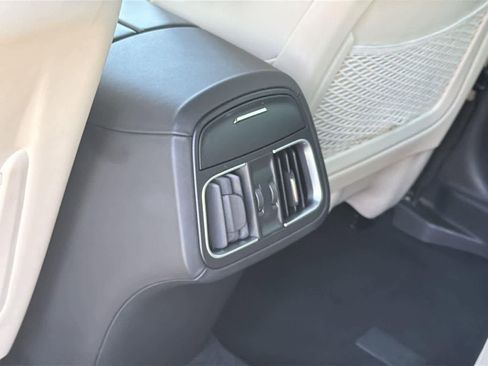 Used 2022 Maserati Levante GT image 30