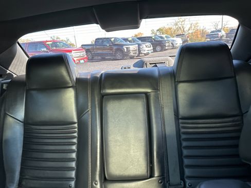 Used 2014 Dodge Challenger R/T image 21