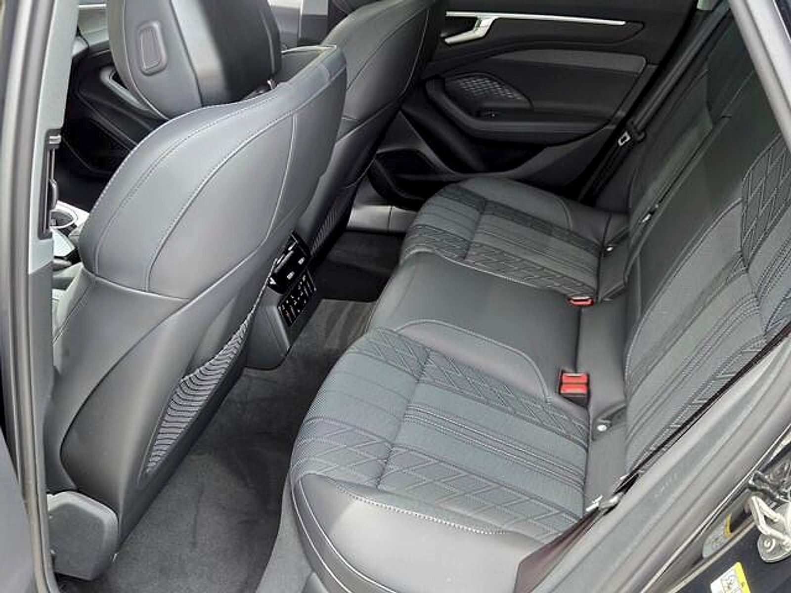 Used 2026 Audi A6 Prestige AWD/4WD image 12