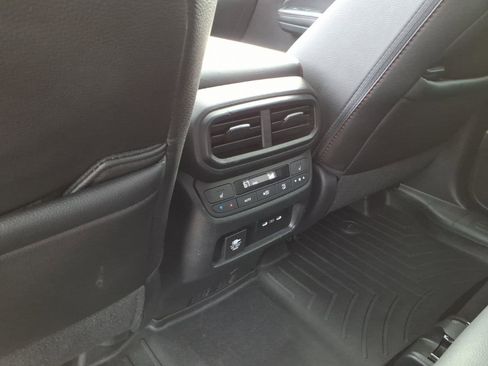 Certified 2024 Honda Passport Black Edition image 7