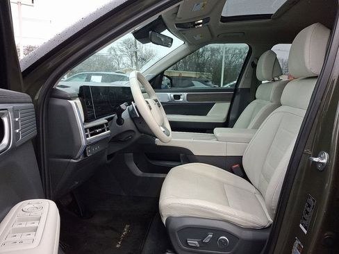 Used 2024 Hyundai Santa Fe Limited image 15