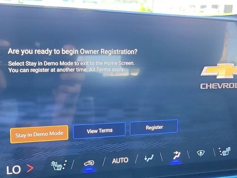 New 2026 Chevrolet Equinox EV LT AWD/4WD image 13