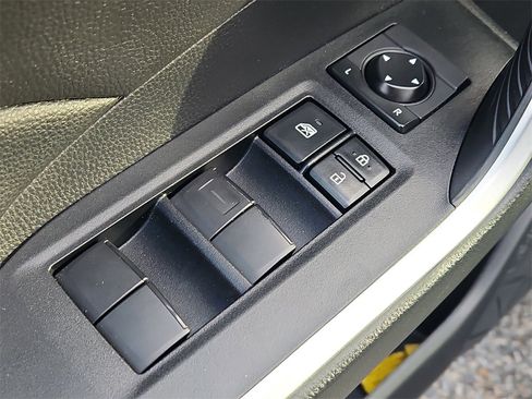 Used 2020 Toyota RAV4 XLE image 29