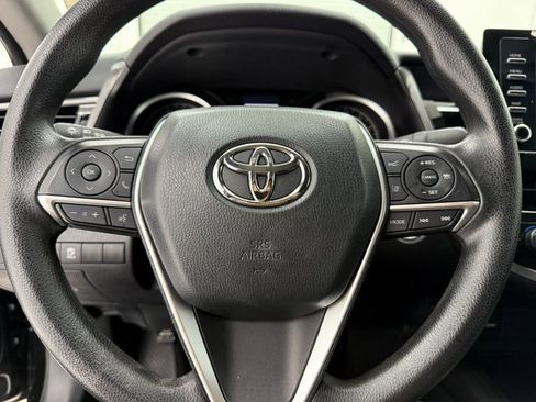 Used 2024 Toyota Camry LE image 9