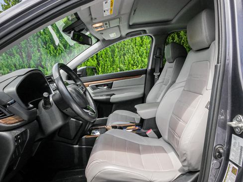 Used 2020 Honda CR-V Touring image 7