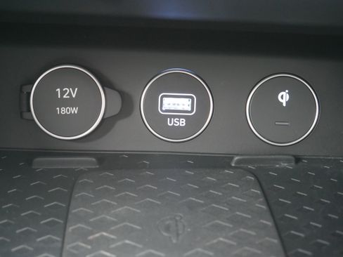 Used 2024 Genesis G70 2.5T w/ Sport Prestige Package image 22