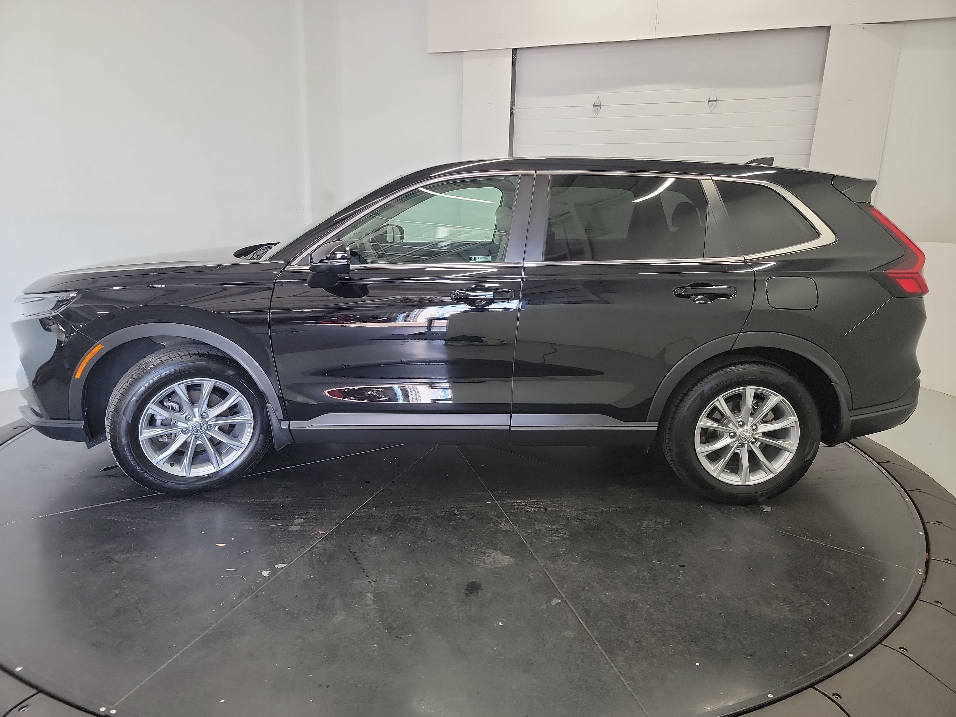 Used 2024 Honda CR-V EX image 5