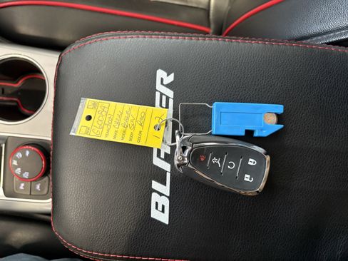 Used 2021 Chevrolet Blazer LT image 23