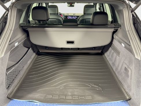 Certified 2026 Porsche Cayenne AWD/4WD image 28