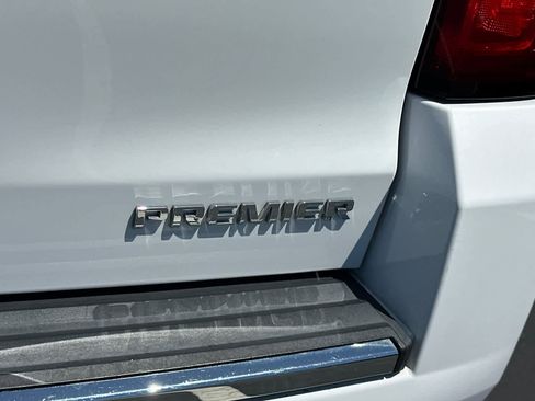 Used 2019 Chevrolet Suburban Premier AWD/4WD image 6