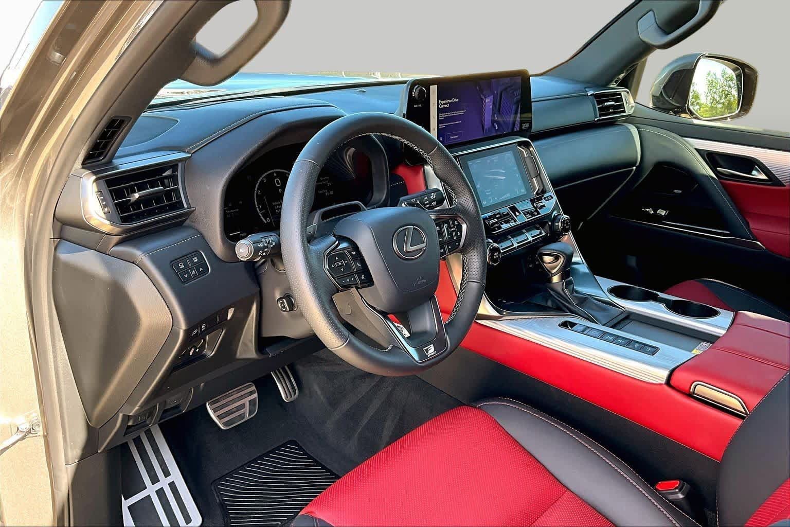 Used 2026 Lexus LX 600 F Sport w/ Accessory Package (Z1) AWD/4WD image 18