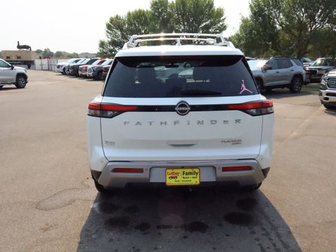 Used 2023 Nissan Pathfinder Platinum w/ Cargo Package AWD/4WD image 6
