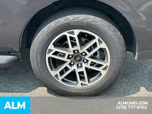 Used 2025 Ford Expedition Active AWD/4WD image 26