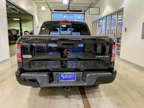 Used 2022 Nissan Frontier PRO-4X w/ Pro-4X Premium Package image 4