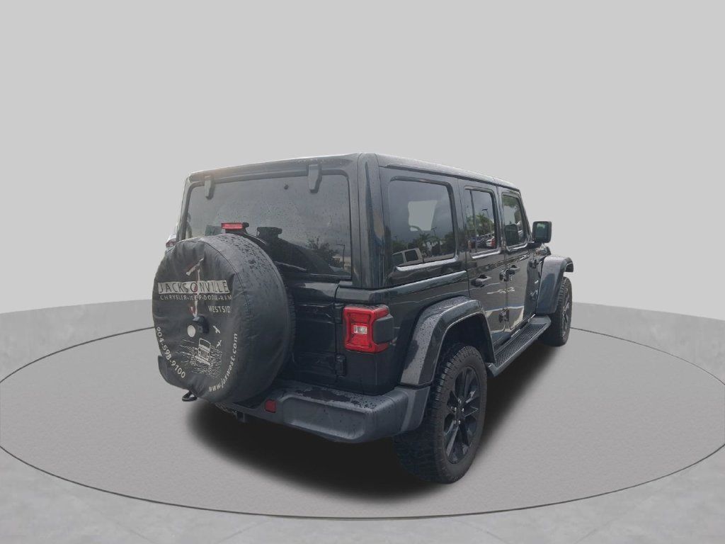 Used 2021 Jeep Wrangler Unlimited Sahara w/ Cold Weather Group AWD/4WD image 8