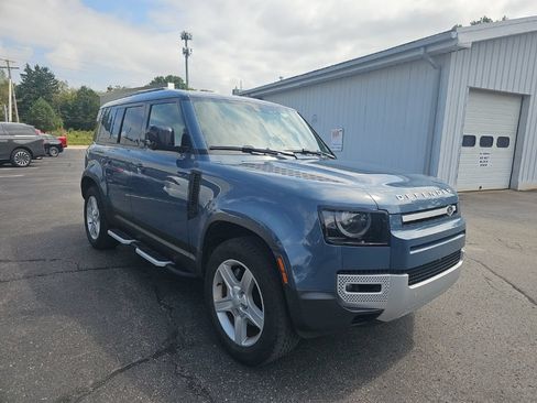 Used 2023 Land Rover Defender 110 SE AWD/4WD image 4