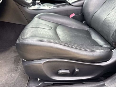 Used 2015 INFINITI Q40 Base image 18