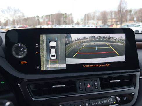 Certified 2024 Lexus ES 350 Ultra Luxury w/ Accessory Package (Z2) image 25