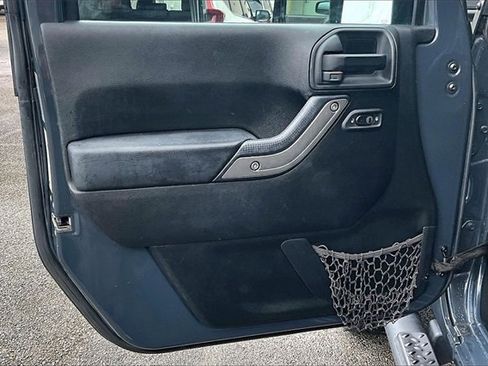 Used 2016 Jeep Wrangler Sport image 17