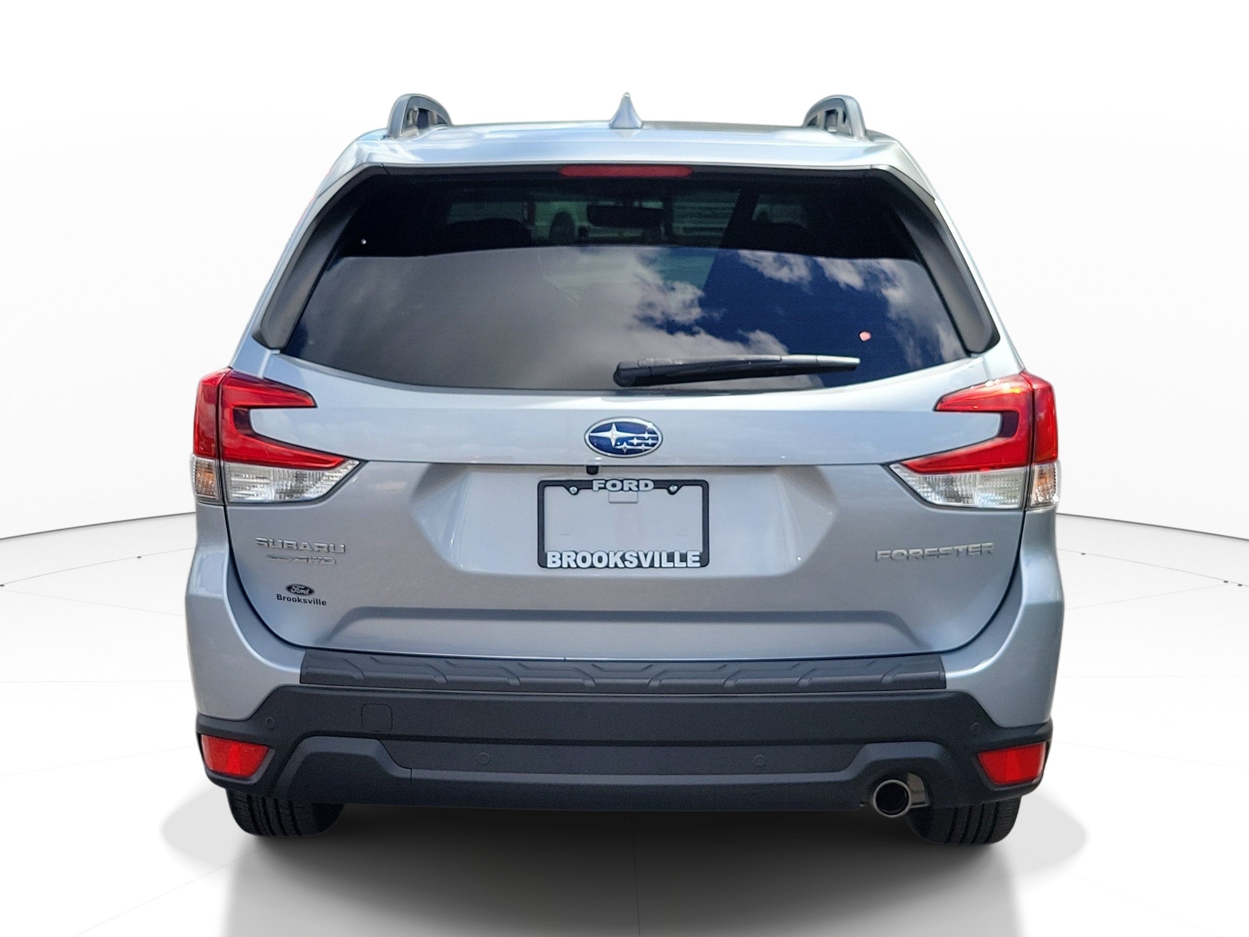 Used 2023 Subaru Forester Limited w/ Popular Package #2 AWD/4WD image 3