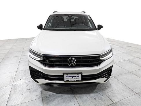 Used 2022 Volkswagen Tiguan SE R-Line AWD/4WD image 3