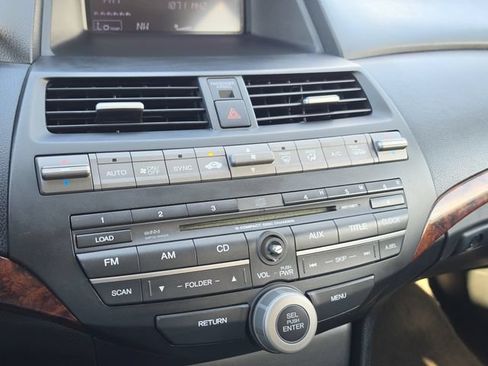 Used 2012 Honda Crosstour EX image 24