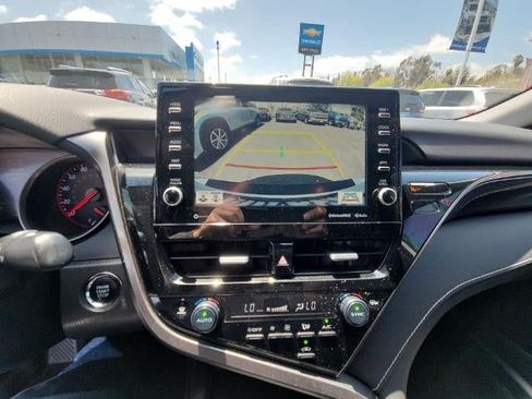 Used 2022 Toyota Camry XSE FWD image 15