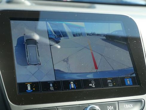 Used 2024 Chevrolet Equinox LT image 30