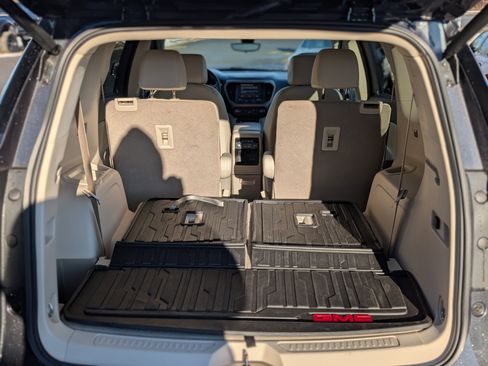 Used 2022 GMC Acadia Denali w/ Denali Ultimate Package image 49