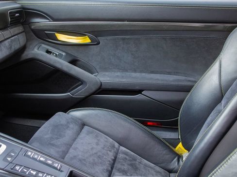 Used 2016 Porsche 911 GT3 RS RWD image 18